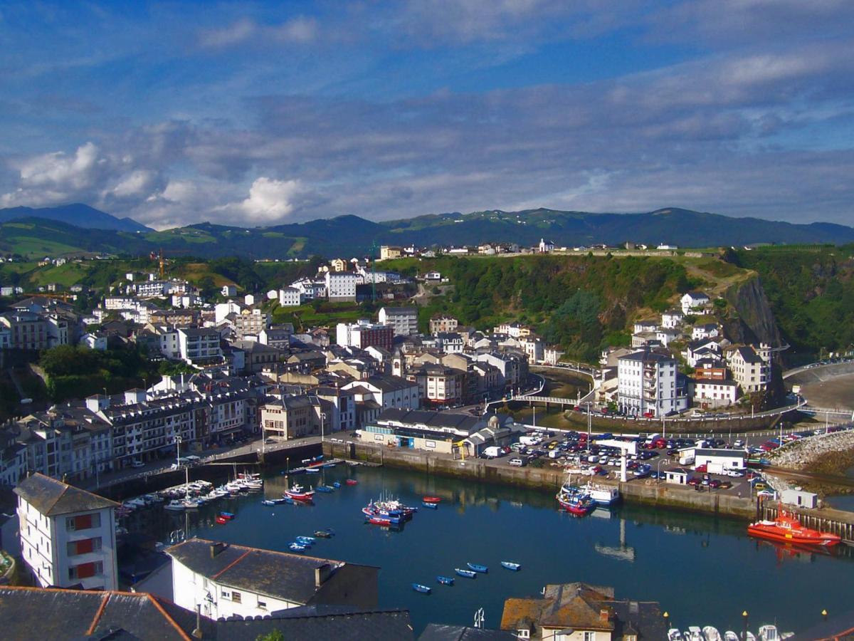 Room In Lodge - Double And Single Room - Pension Oria 2 Luarca Luaran gambar