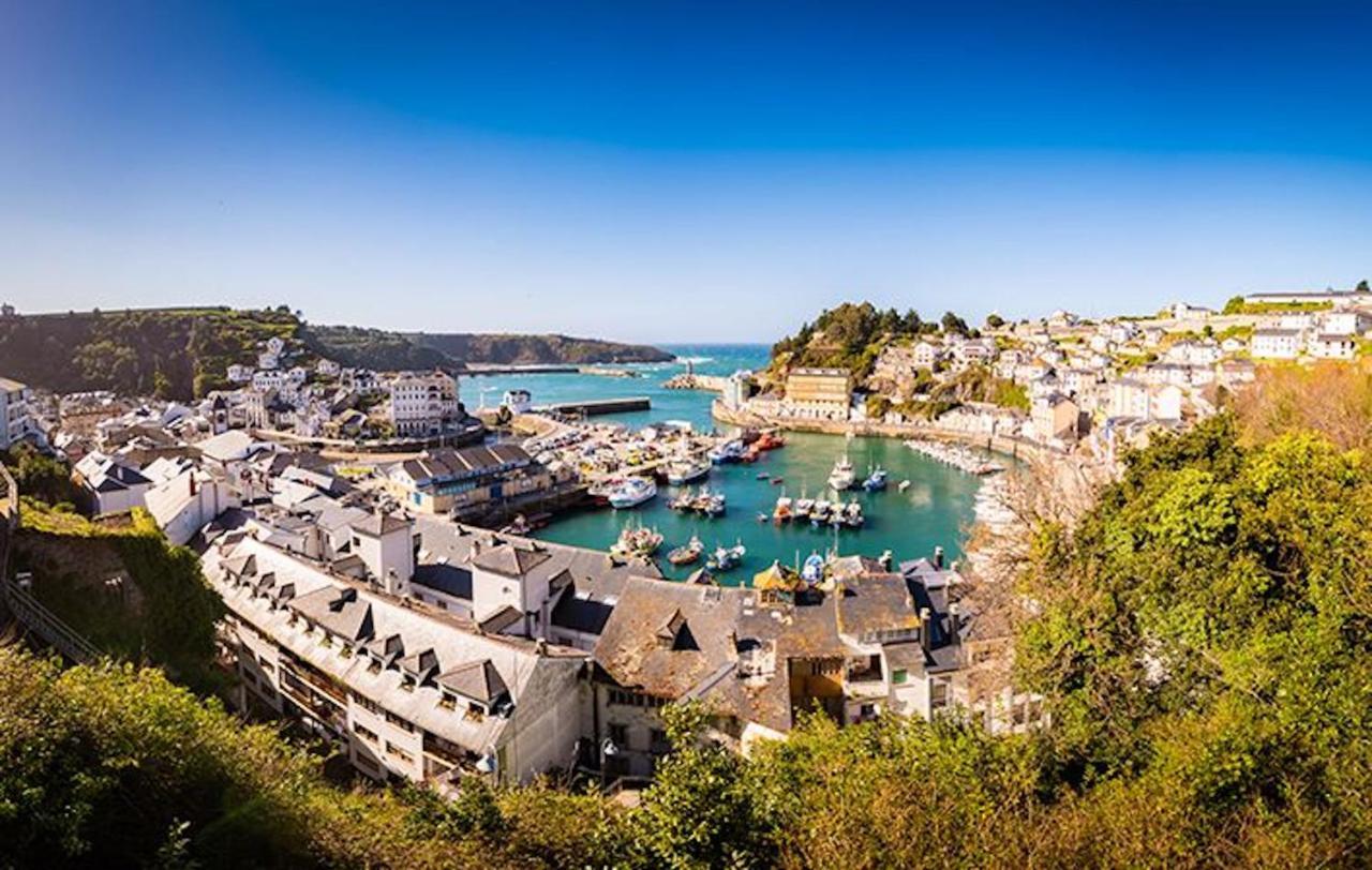 Room In Lodge - Double And Single Room - Pension Oria 2 Luarca Luaran gambar